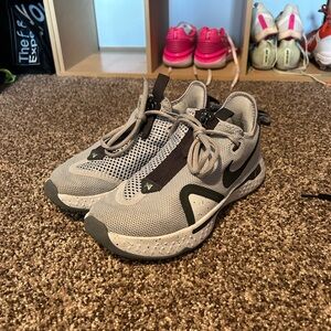 Nike PG 4s